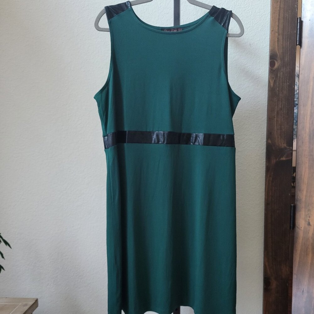 Nadine West Midi sleeveless Dress